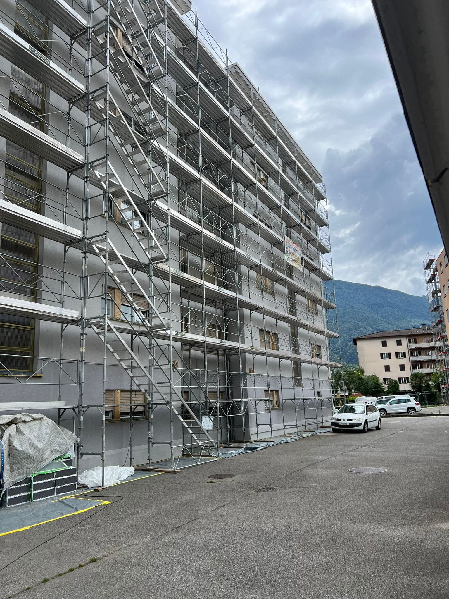 Banner Libera Pittura su cantiere in Ticino — Maestro Pittore Dipl. Fed.